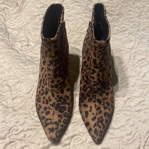 Leopard furlike boots- newly used non smoking - no rips or tears.